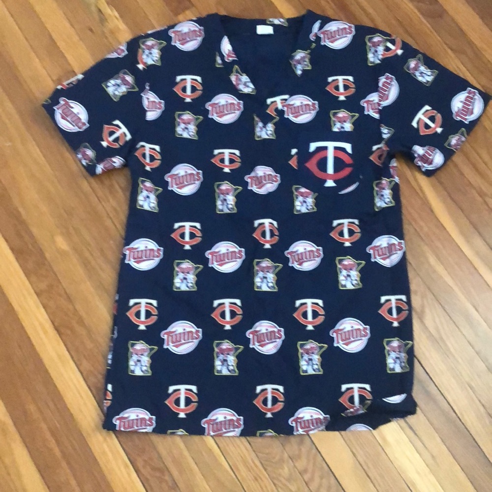 Twins scrub top